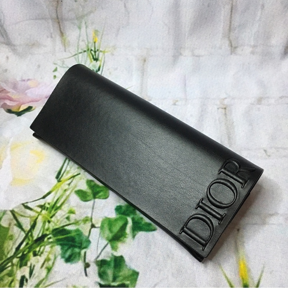 Dior Black eye glasses case detachable logo piece Faux leather New 3” x 7.5”
